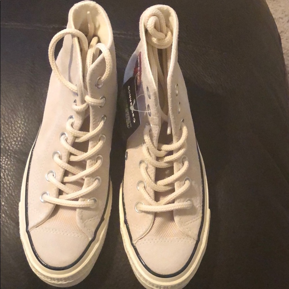 Brand New Suede Converse size 6 women/